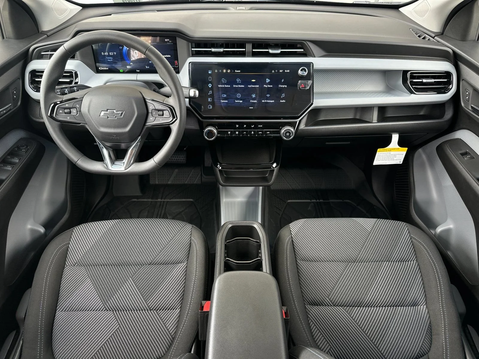 2027 Chevrolet Bolt LT - Photo 13