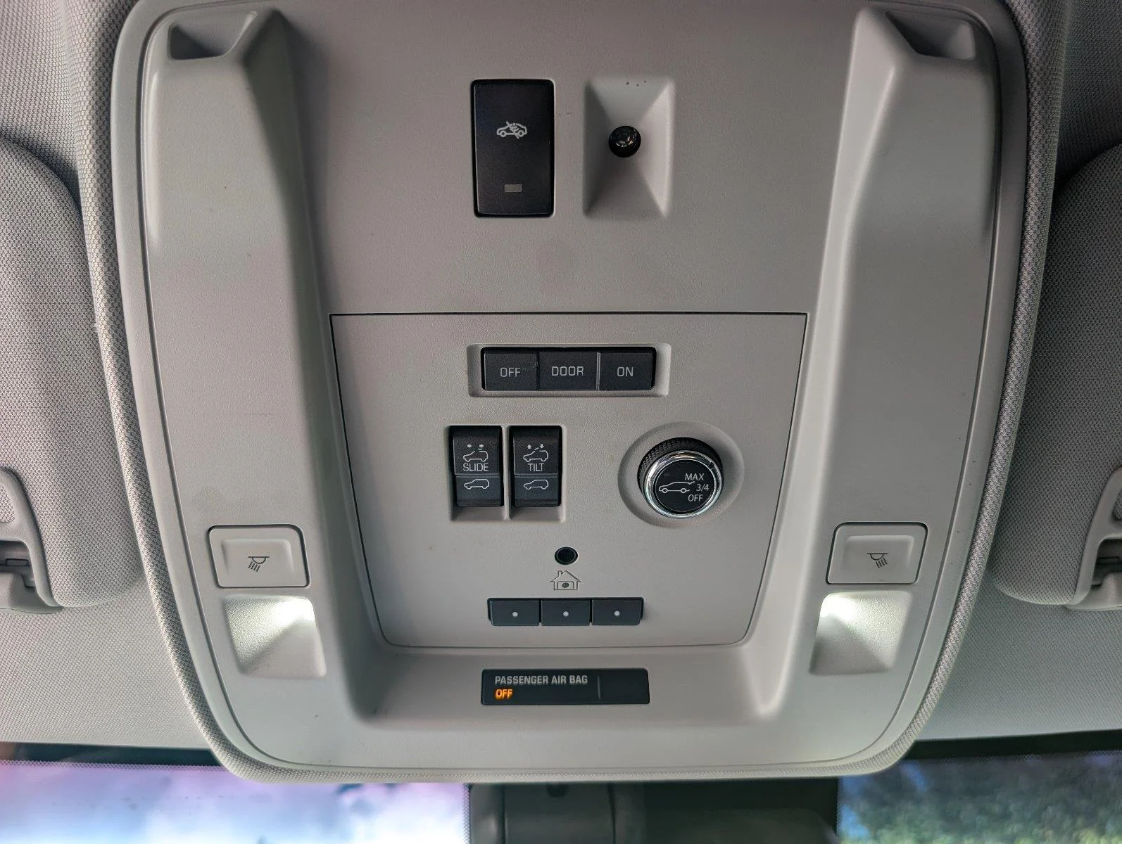 Used 2019 Satin Steel Metallic GMC Denali image 22