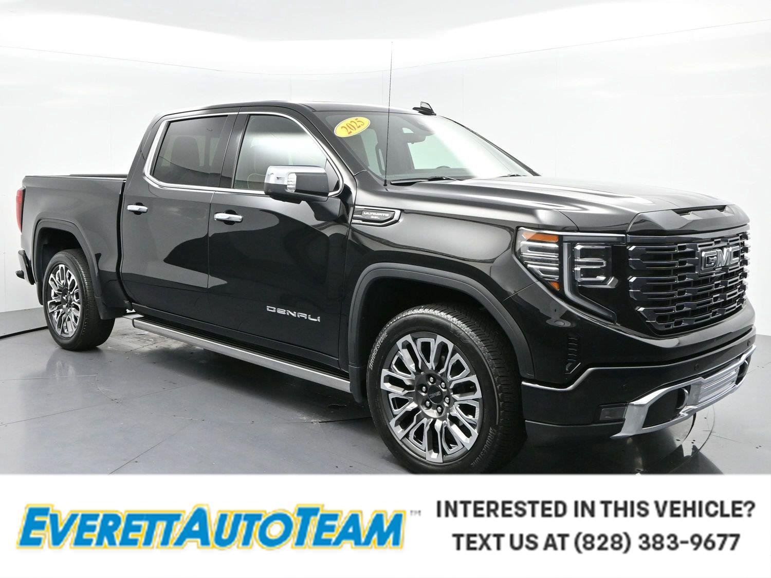 Used 2025 Onyx Black GMC Denali Ultimate image 1