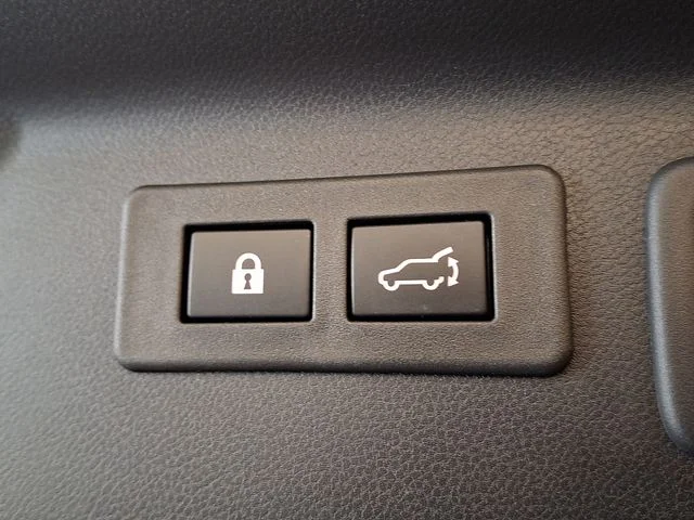 Used 2026 Beige Subaru Limited image 31