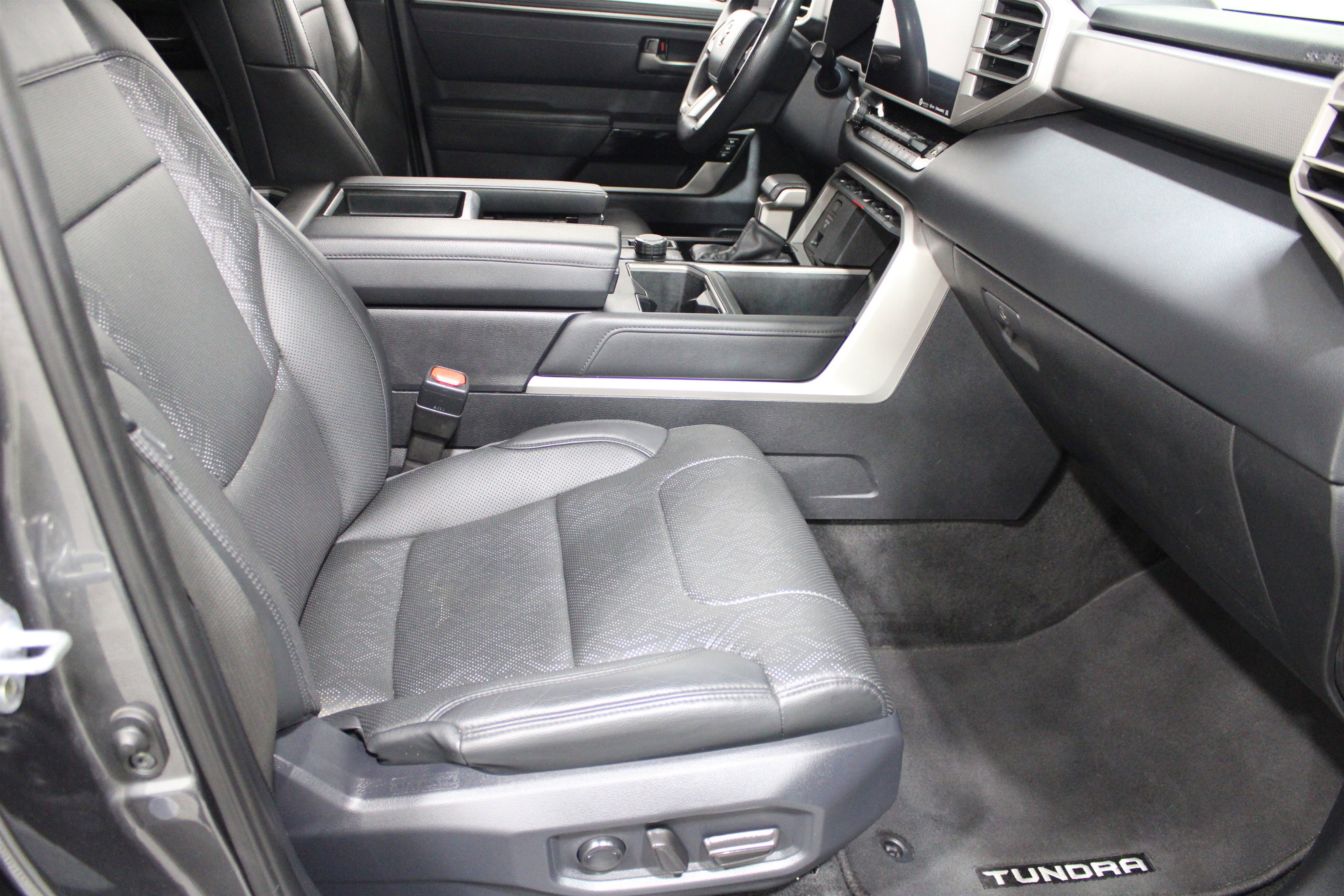 Used 2022 Magnetic Gray Metallic Toyota Crew Cab Limited image 24