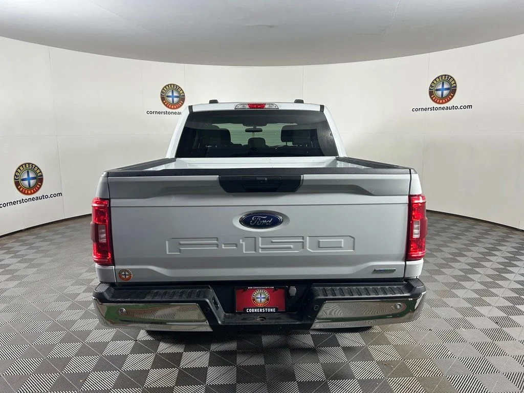 Used 2023 White Ford XLT image 17