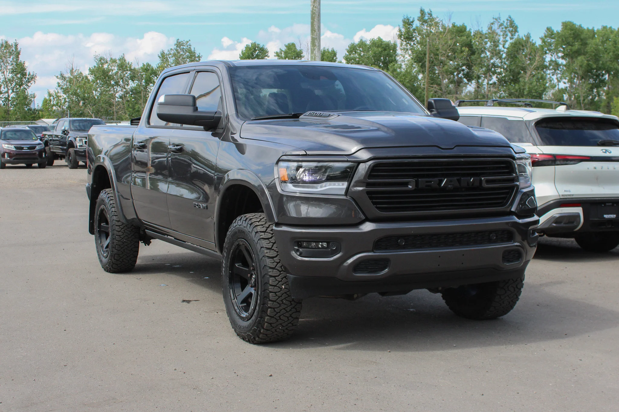 Used 2024 Grey RAM Laramie* Night Crew Cab 4x4 | Lifted | FOX Suspension | Fuel Rims|Heated & Ventilated Seats| image 9