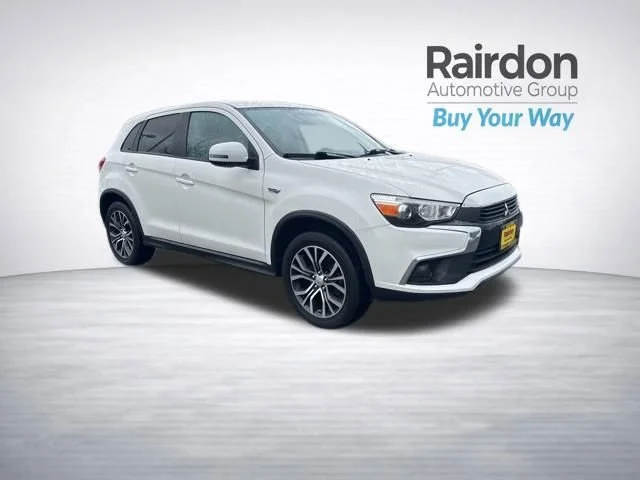 2017 Mitsubishi Outlander Sport 2.0 ES 2WD CVT's photo