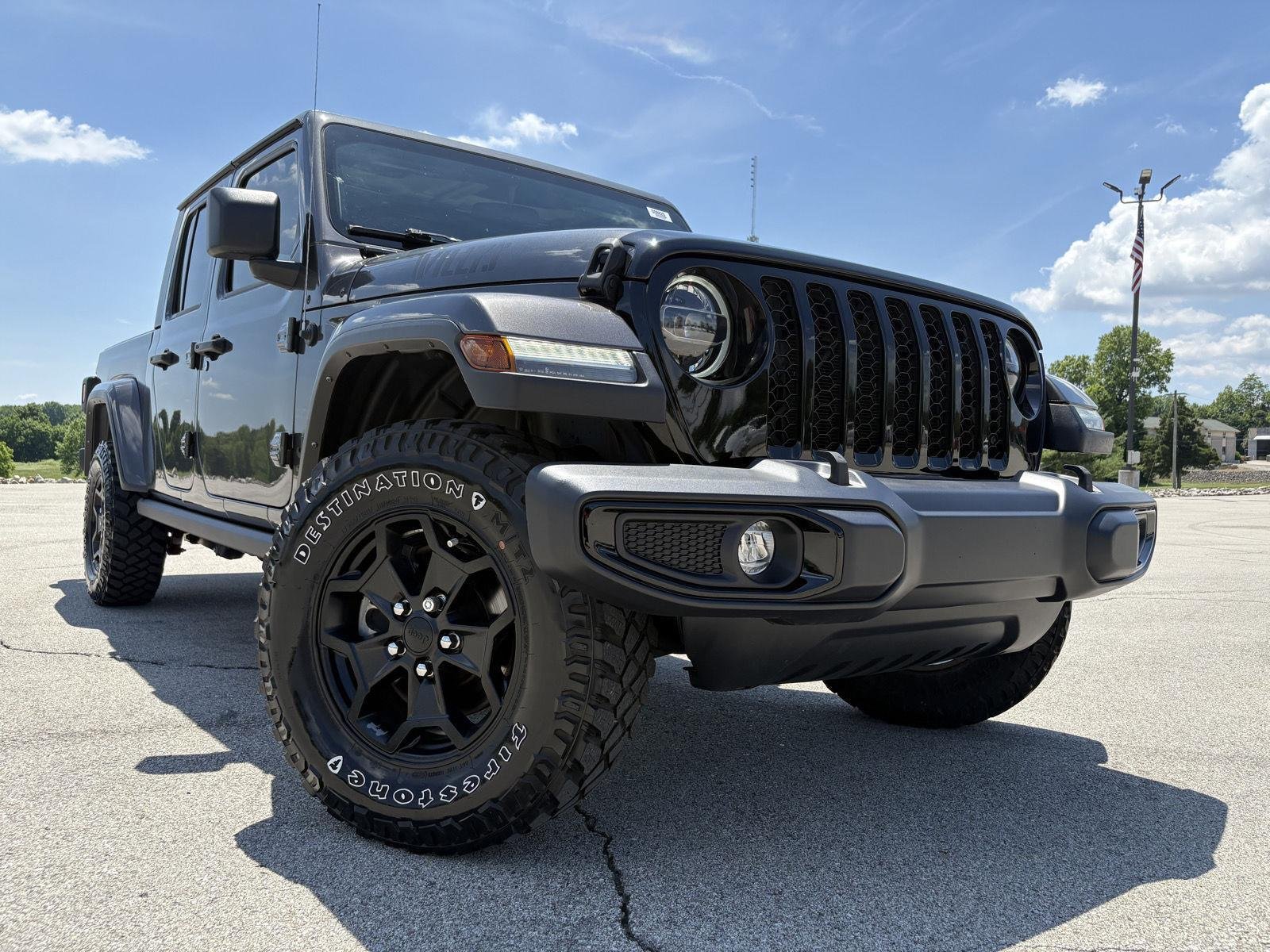 Used 2022 Granite Crystal Metallic Clearcoat Jeep Willys image 2
