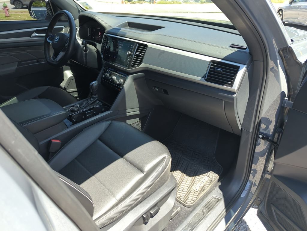 Used 2023 Gray Volkswagen 3.6L V6 SEL R-Line image 37