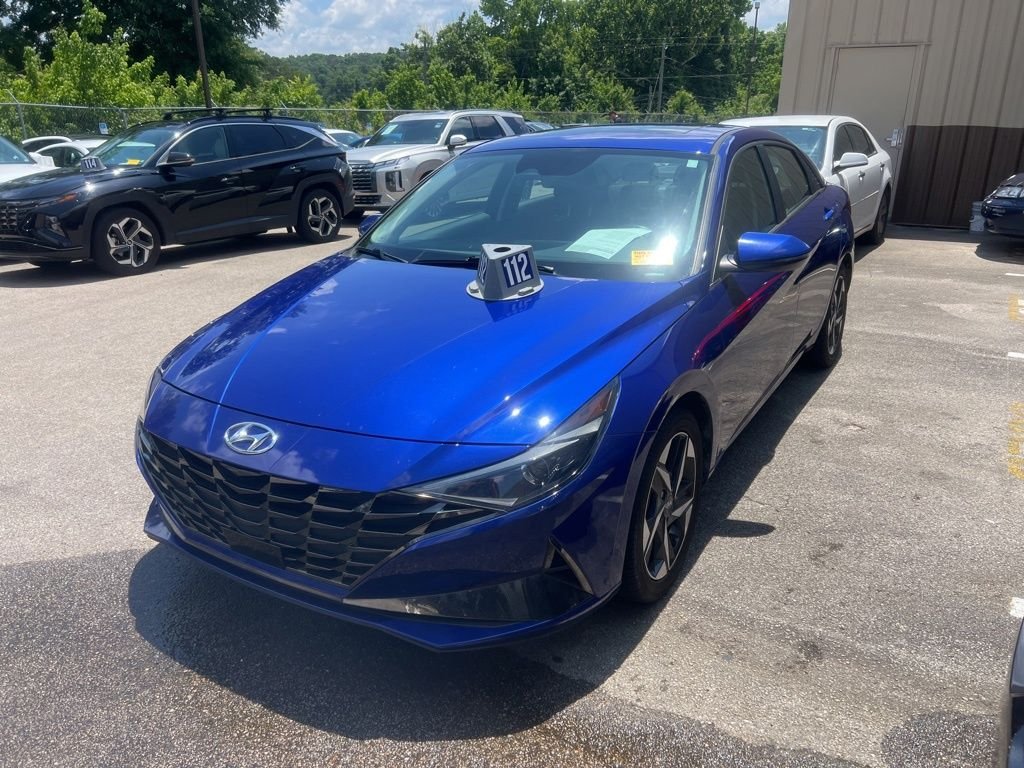 2022 Hyundai Elantra 2.0 SEL IVT's photo