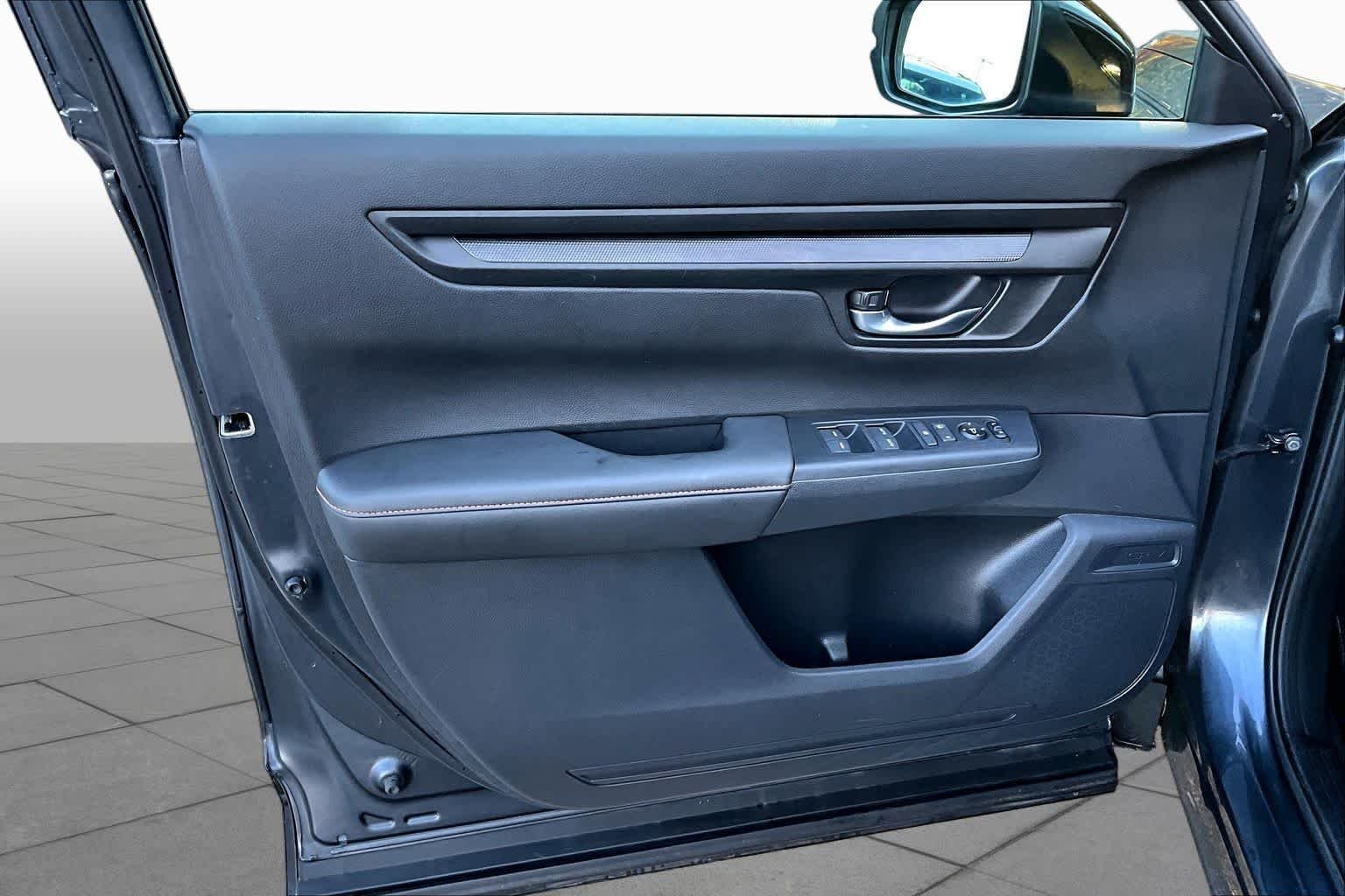 Used 2025 Meteorite Gray Metallic Honda Sport image 21