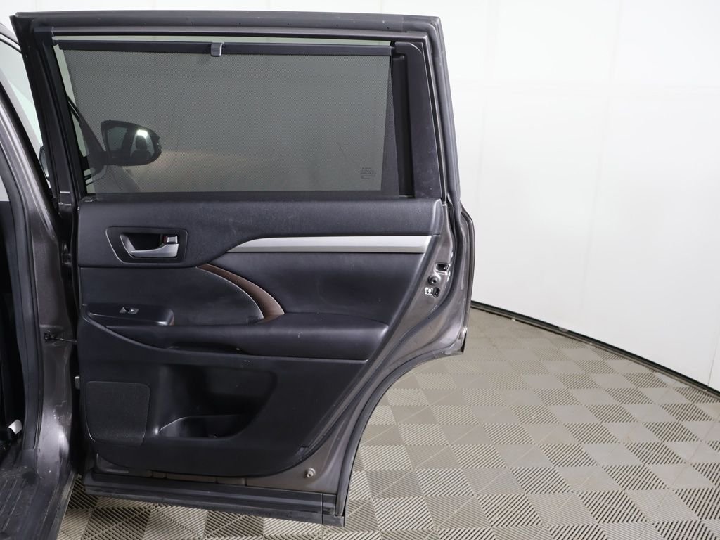 2017 Toyota Highlander XLE - Photo 25