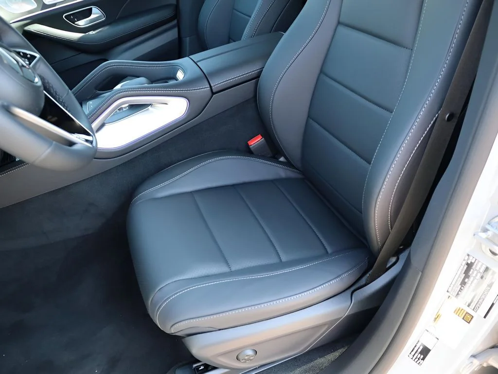 Used 2026 MANUFAKTUR Alpine Gray Mercedes-Benz GLE 450 image 30