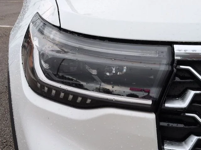 New 2026 Star White Metallic Tri-Coat Ford Platinum™ image 10