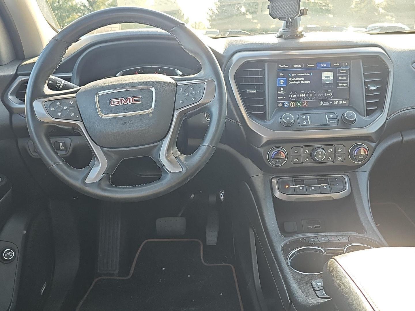 Used 2023 Sterling Metallic GMC AT4 image 9