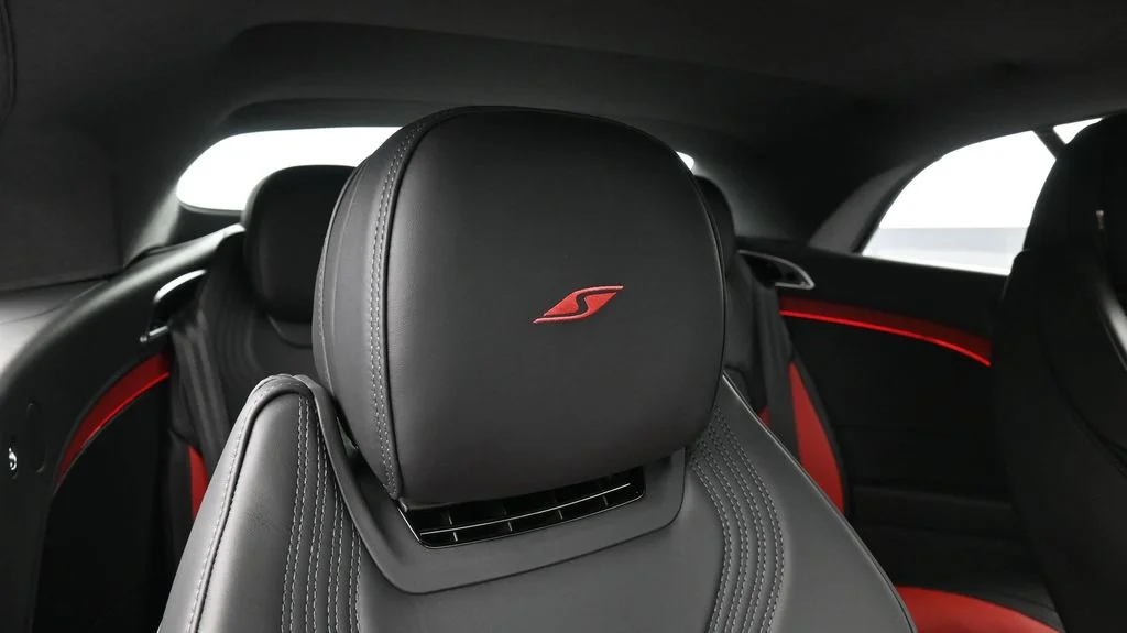 New 2026 White Bentley  image 18