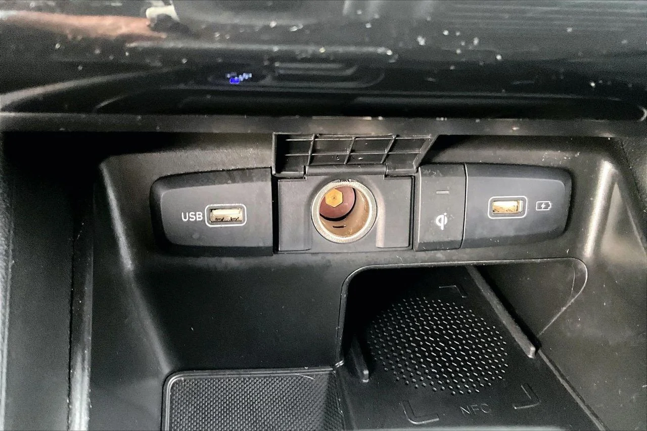 Certified Used 2024 White Hyundai SEL image 15