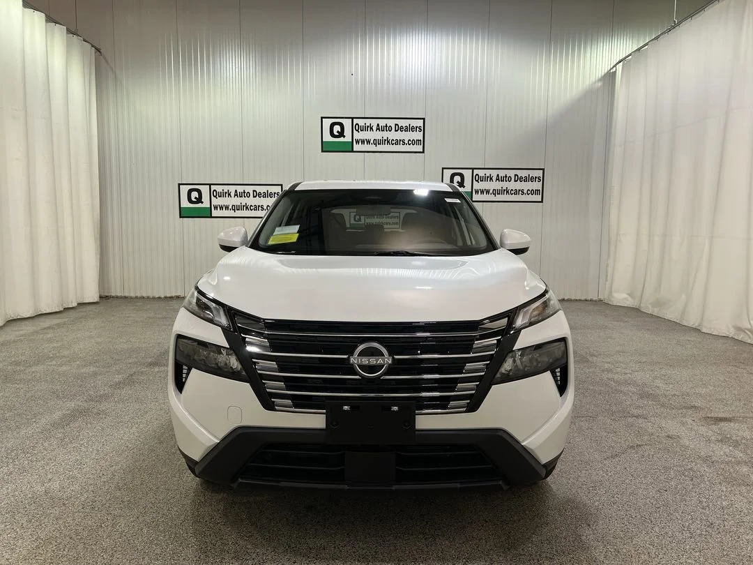 2026 Nissan Rogue SV - Photo 2