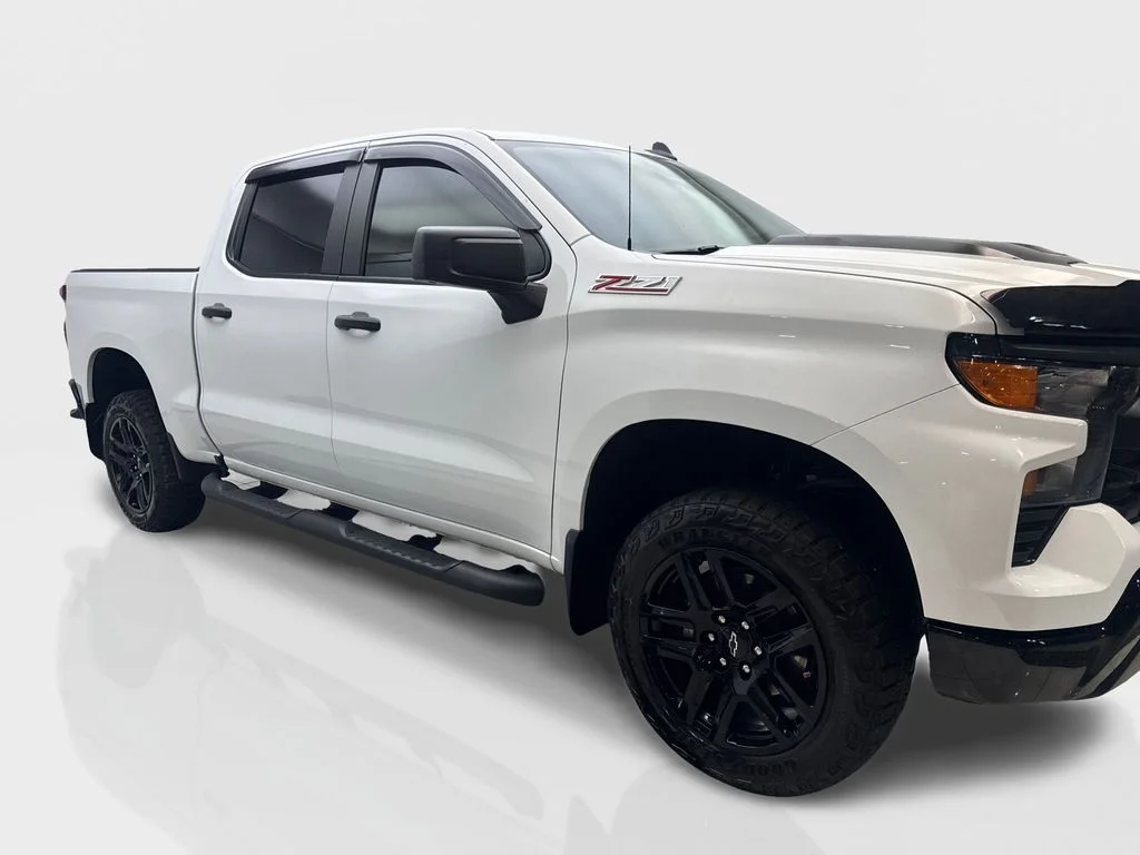 Used 2024 White Chevrolet Custom Trail Boss image 13