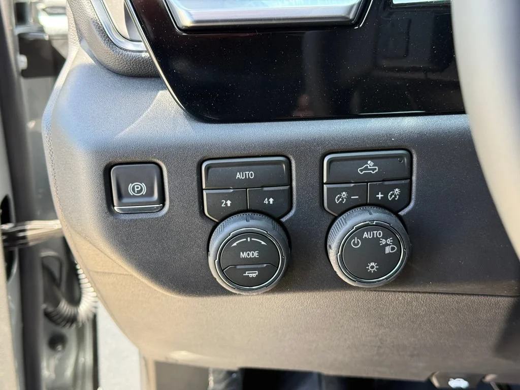 2026 Chevrolet Silverado 1500 LT - Photo 14