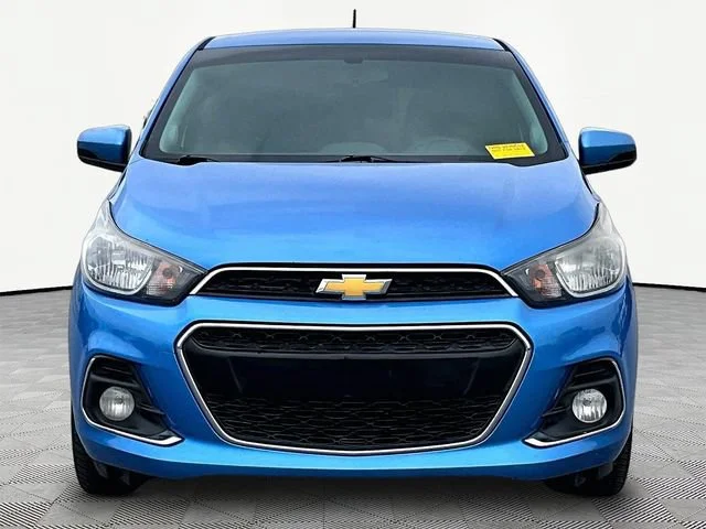 Used 2017 (Metallic Paint.) Chevrolet LT image 2