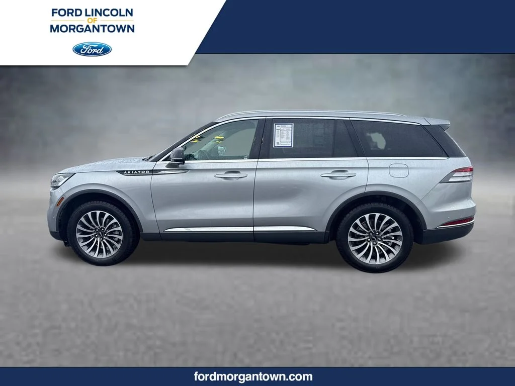 Used 2020 Radiance Metallic Lincoln Reserve image 1
