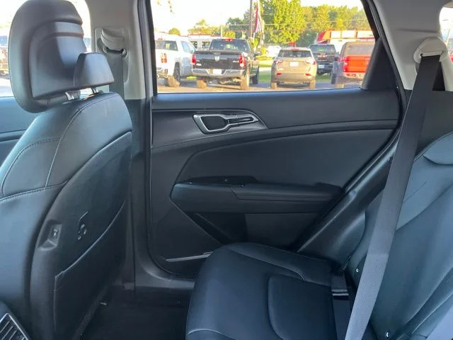 Used 2025 White Kia EX image 14