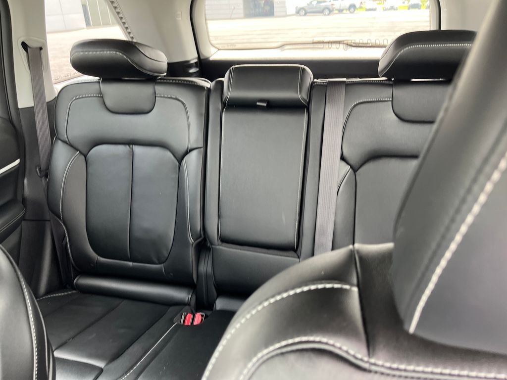 Used 2022 Silver Jeep 4xe image 13