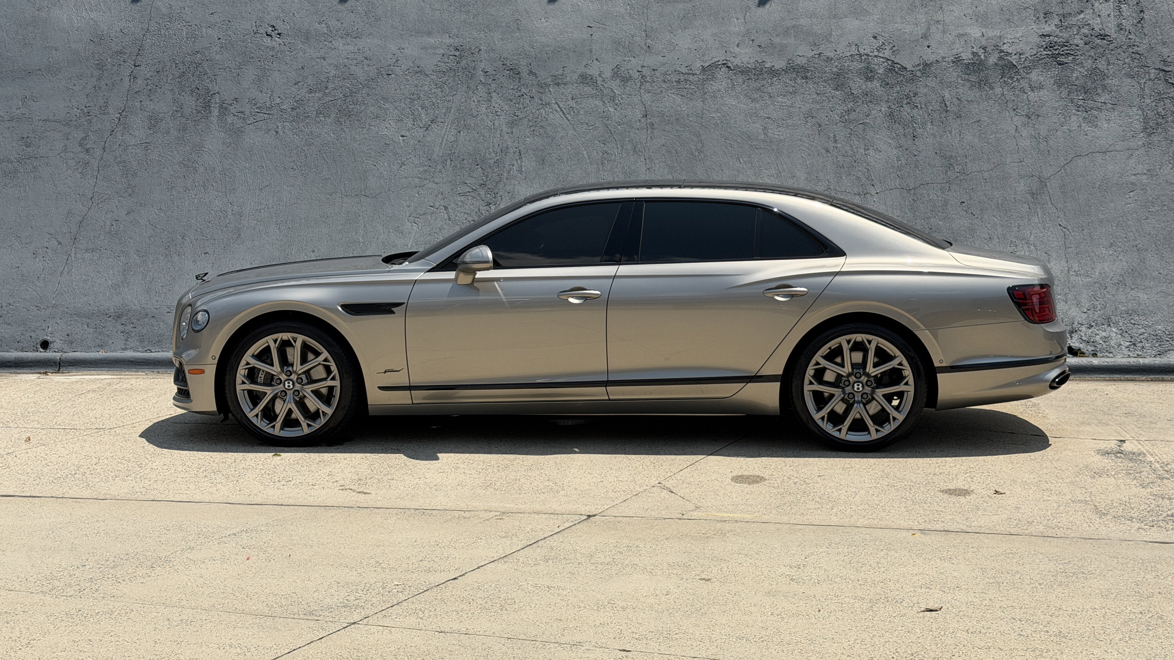 Used 2024 Gray Bentley Speed image 16