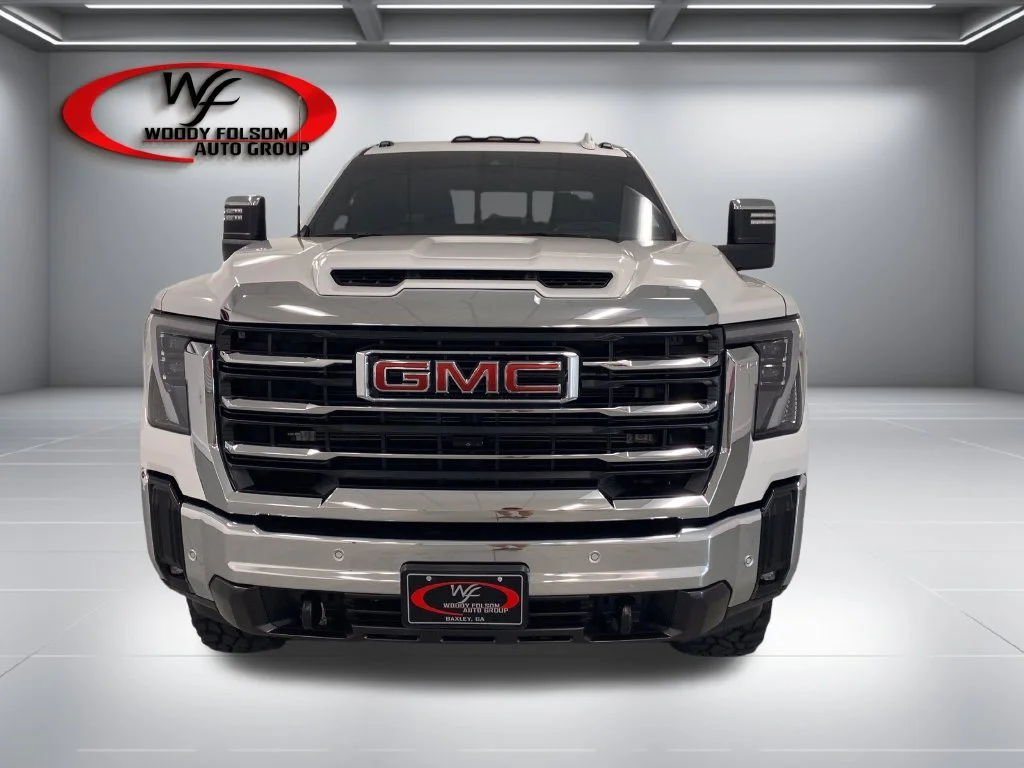 Used 2025 White GMC SLT image 2