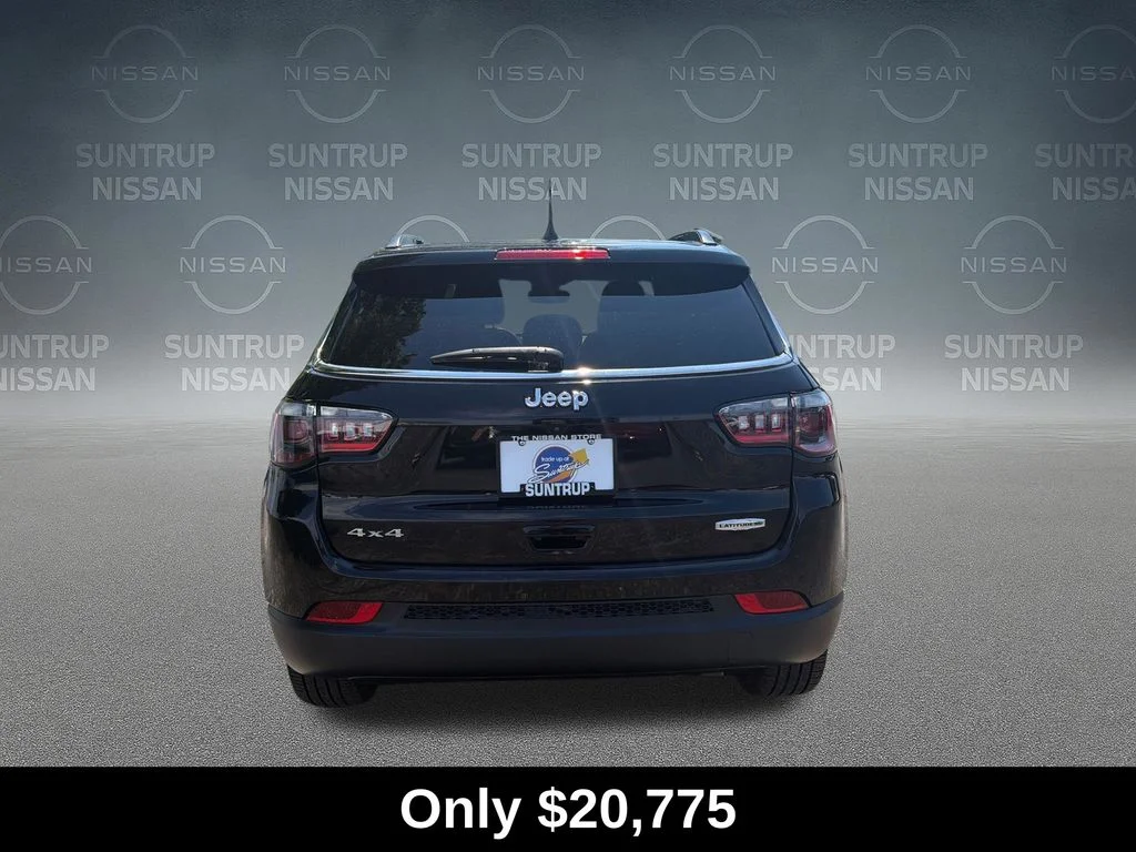 Used 2024 Black Jeep Latitude Lux image 4