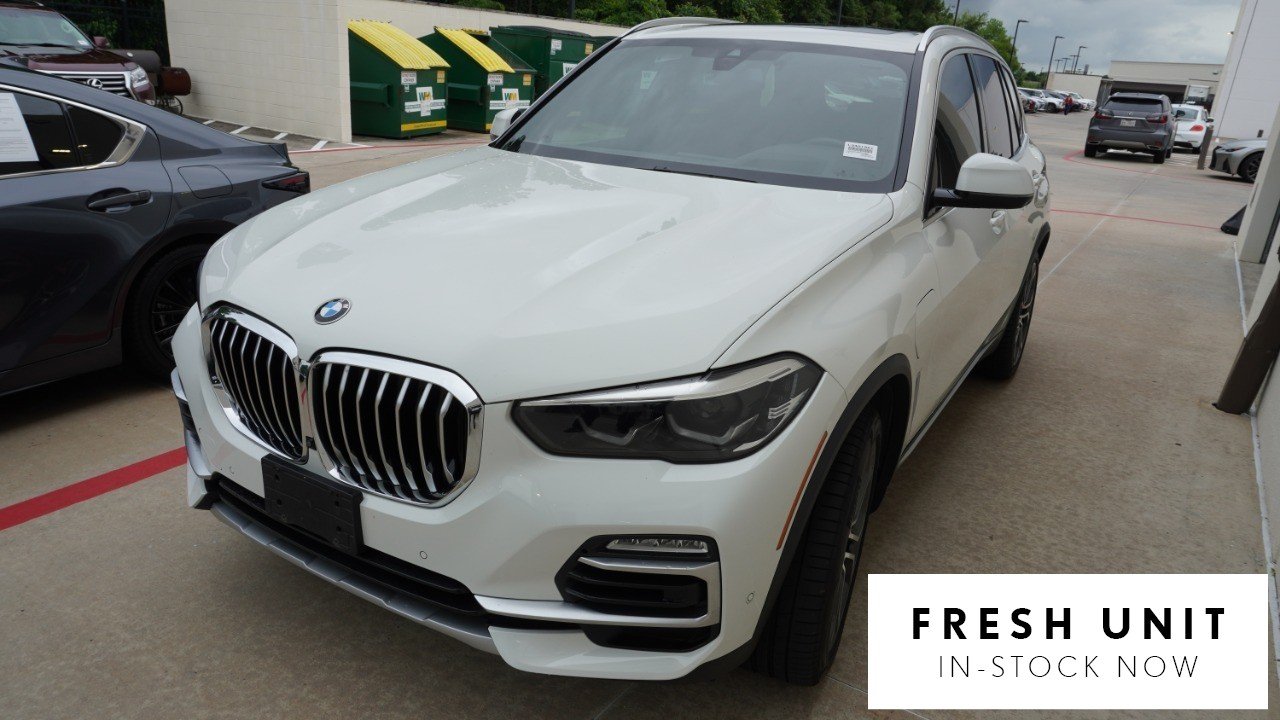 2021 BMW X5 xDrive45e's photo