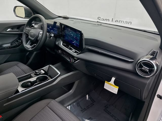 New 2026 Summit White Chevrolet LT image 29
