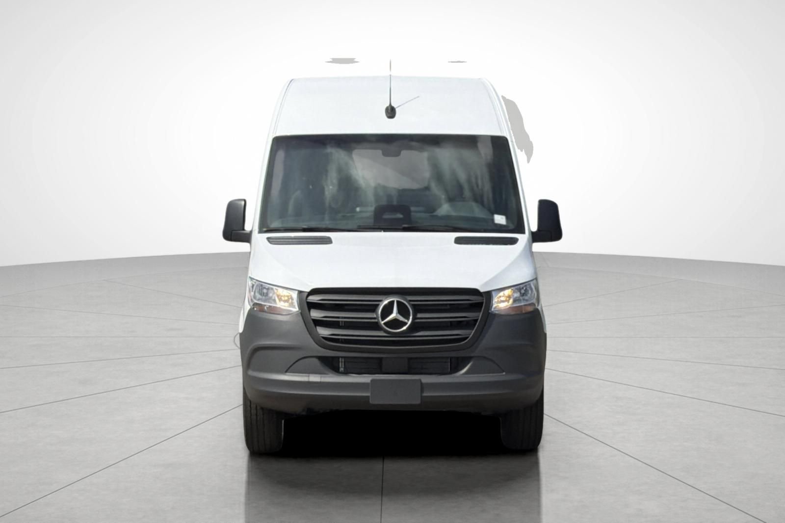 New 2026 Arctic White Mercedes-Benz Cargo 144 WB image 5