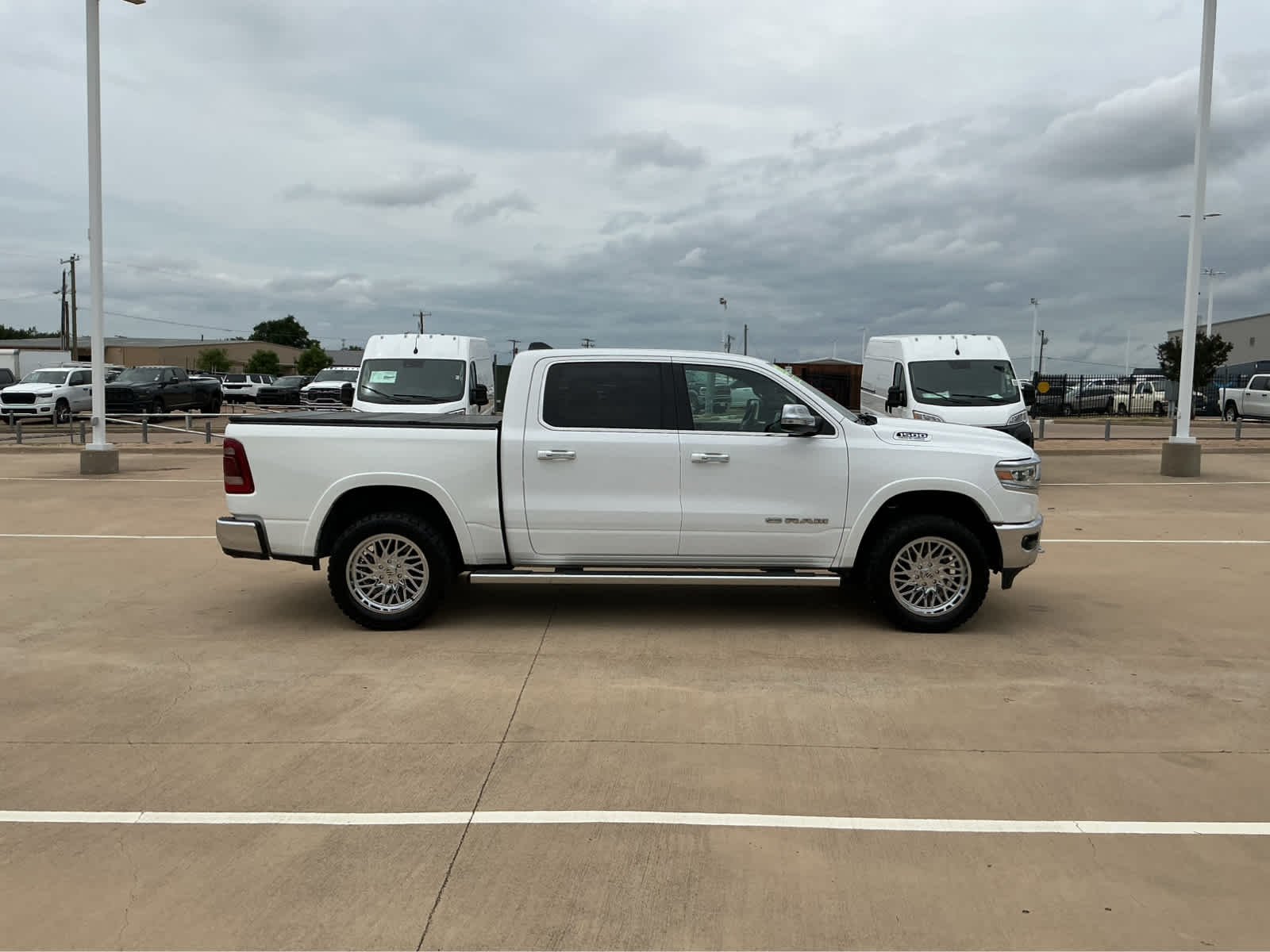 Used 2022 Bright White Clearcoat Ram Longhorn image 5