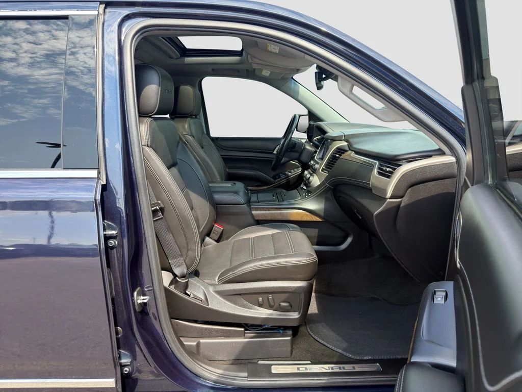 Used 2018 Blue GMC Denali image 28