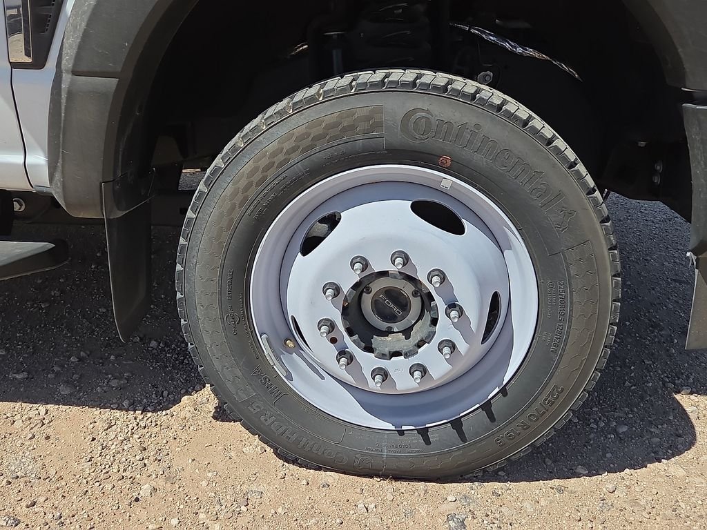 2024 Ford F-550 Super Duty Chassis Cab XL - Photo 13