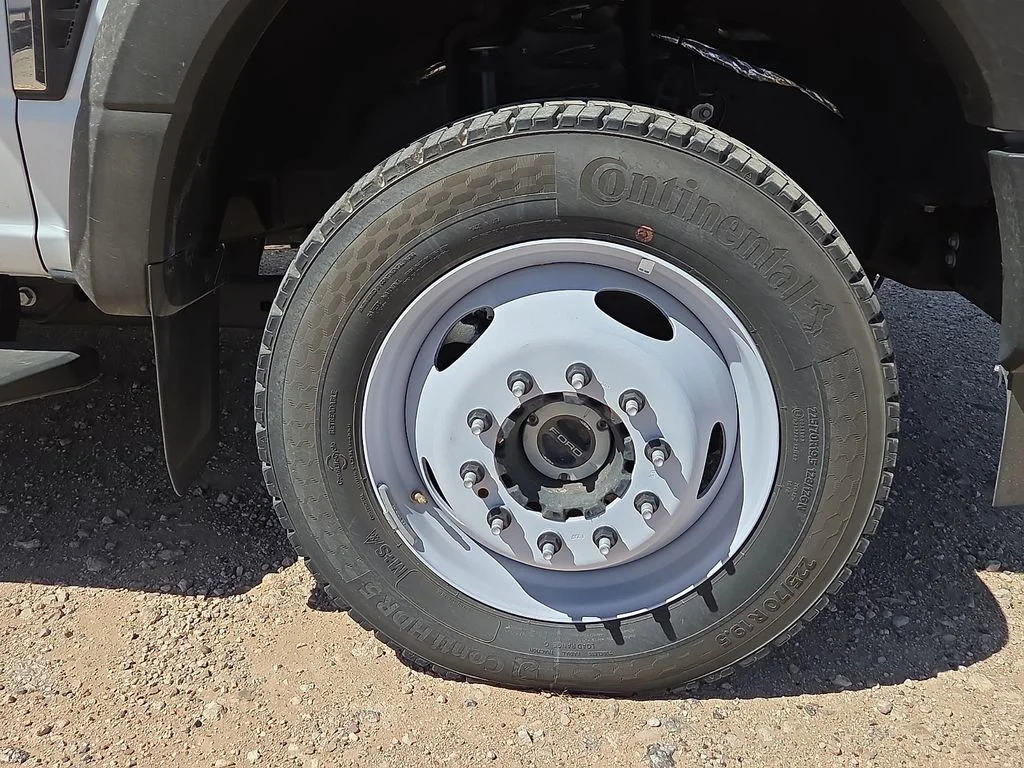 2024 Ford F-550 Super Duty Chassis Cab XL - Photo 13