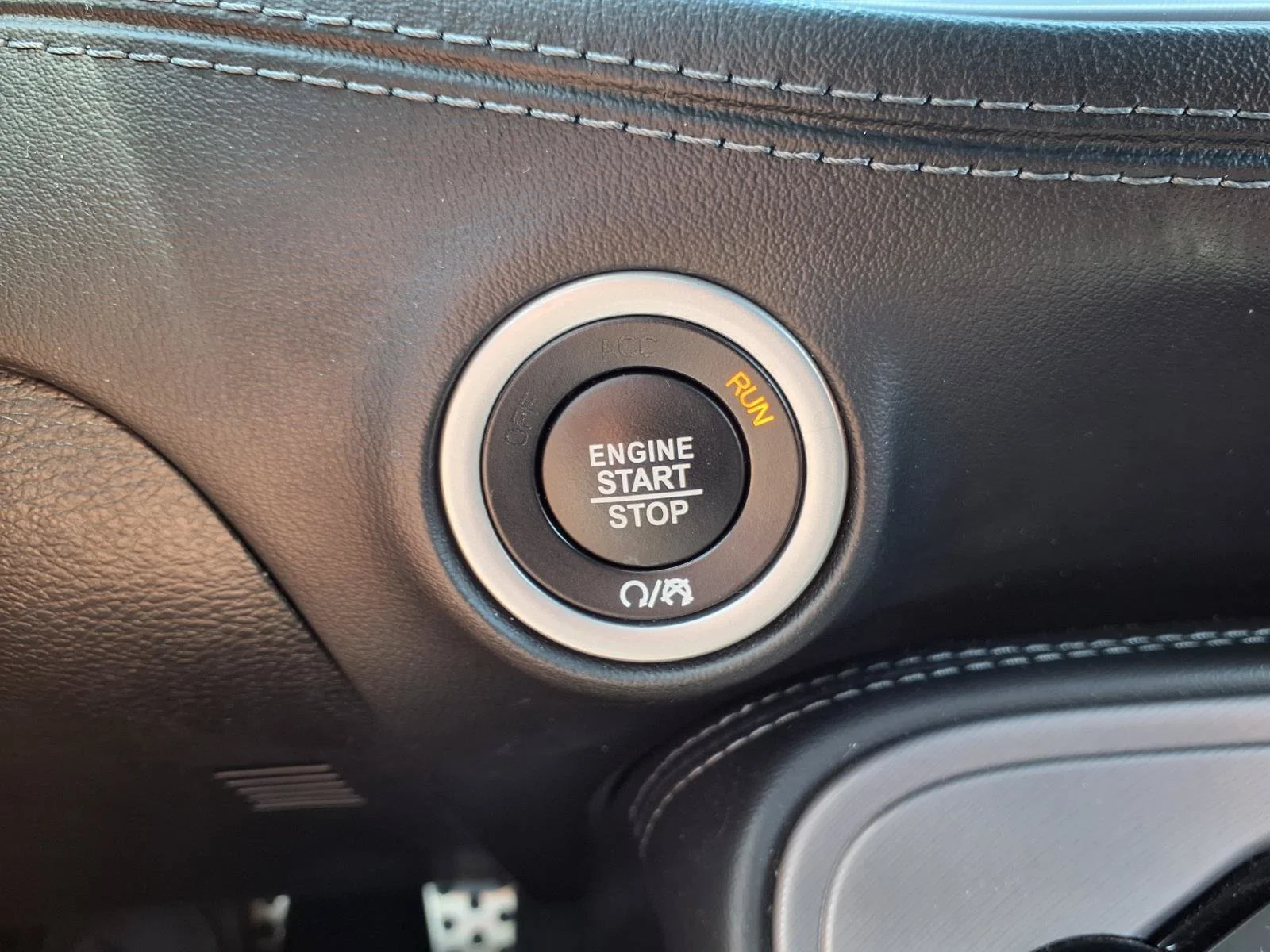 Used 2023 White Knuckle Clearcoat Dodge R/T Scat Pack Widebody image 25