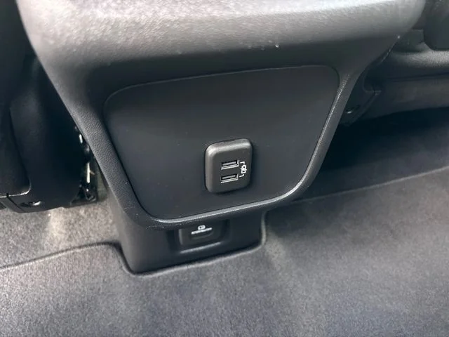 Used 2020 Gray GMC SLE image 13