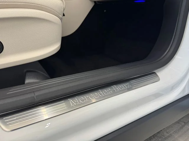 New 2026 White Mercedes-Benz GLA 250 image 40