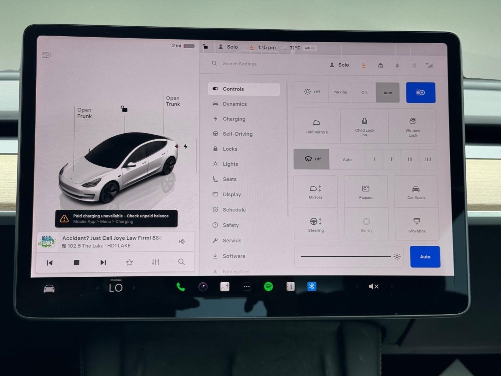 Used 2023  Tesla Base image 19