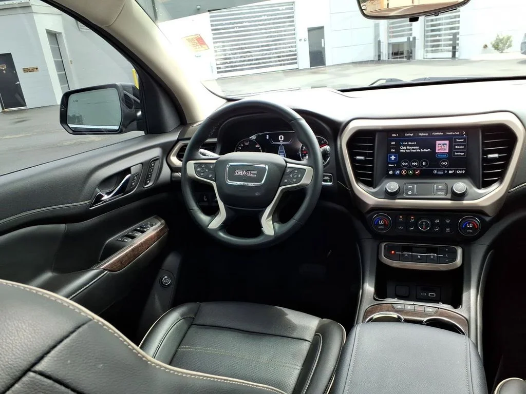 Used 2023 Black GMC Denali image 13