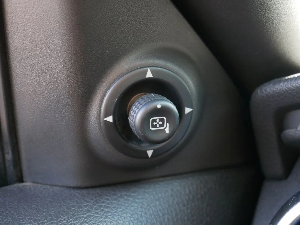 Used 2006  Ford V6 Premium image 28