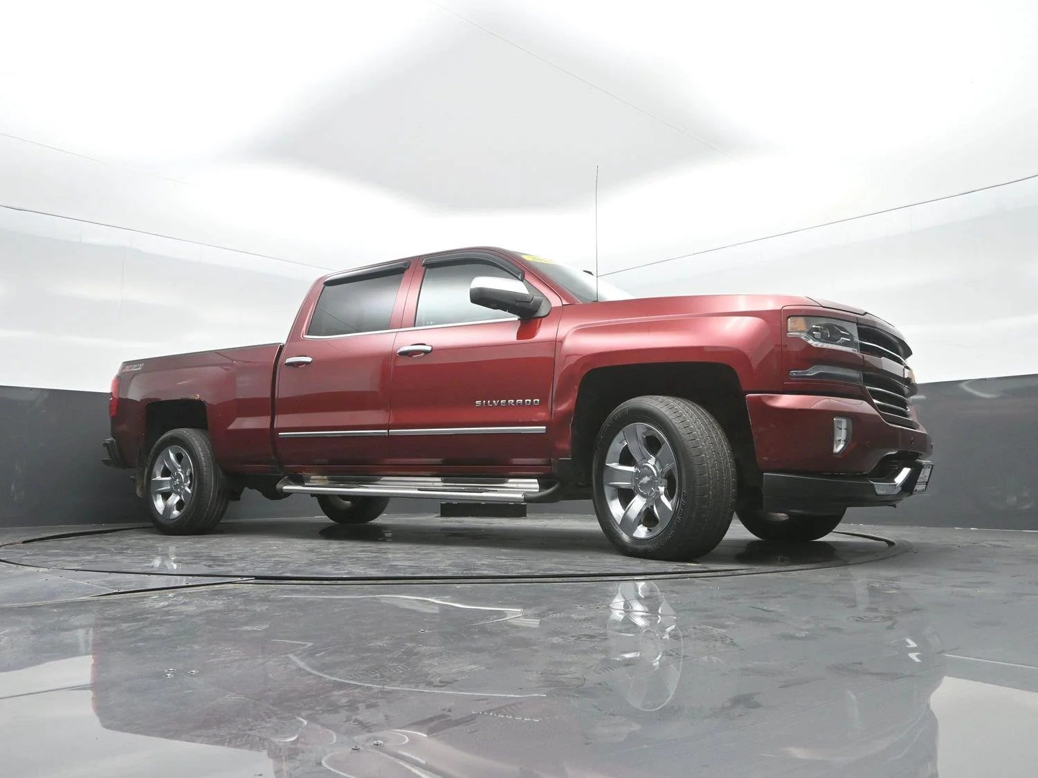 Used 2017 Siren Red Tintcoat Chevrolet LTZ image 37
