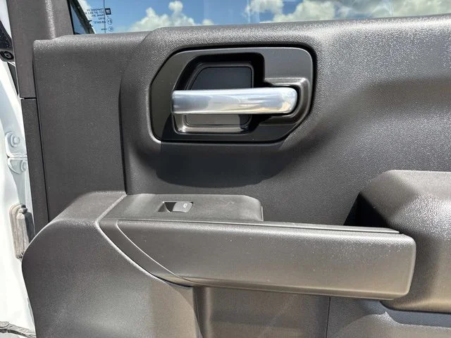 Used 2025 White Chevrolet Custom Trail Boss image 22