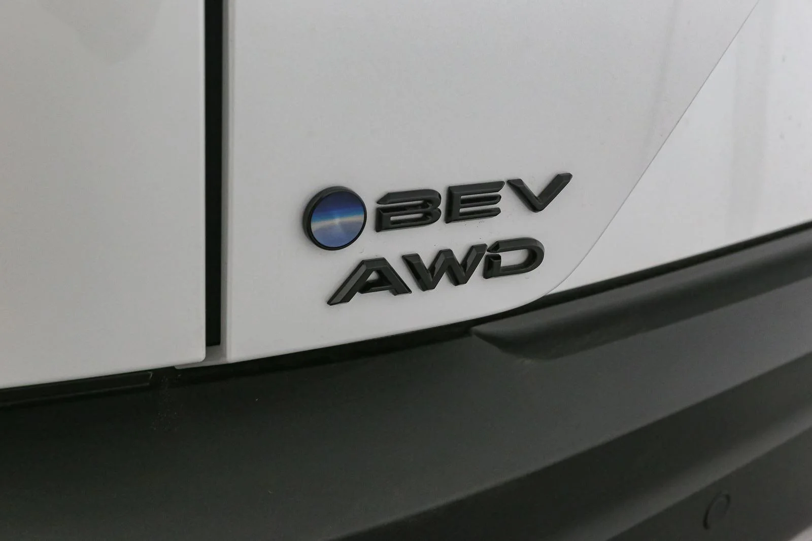 New 2026 Wind Chill Pearl Toyota SE image 11
