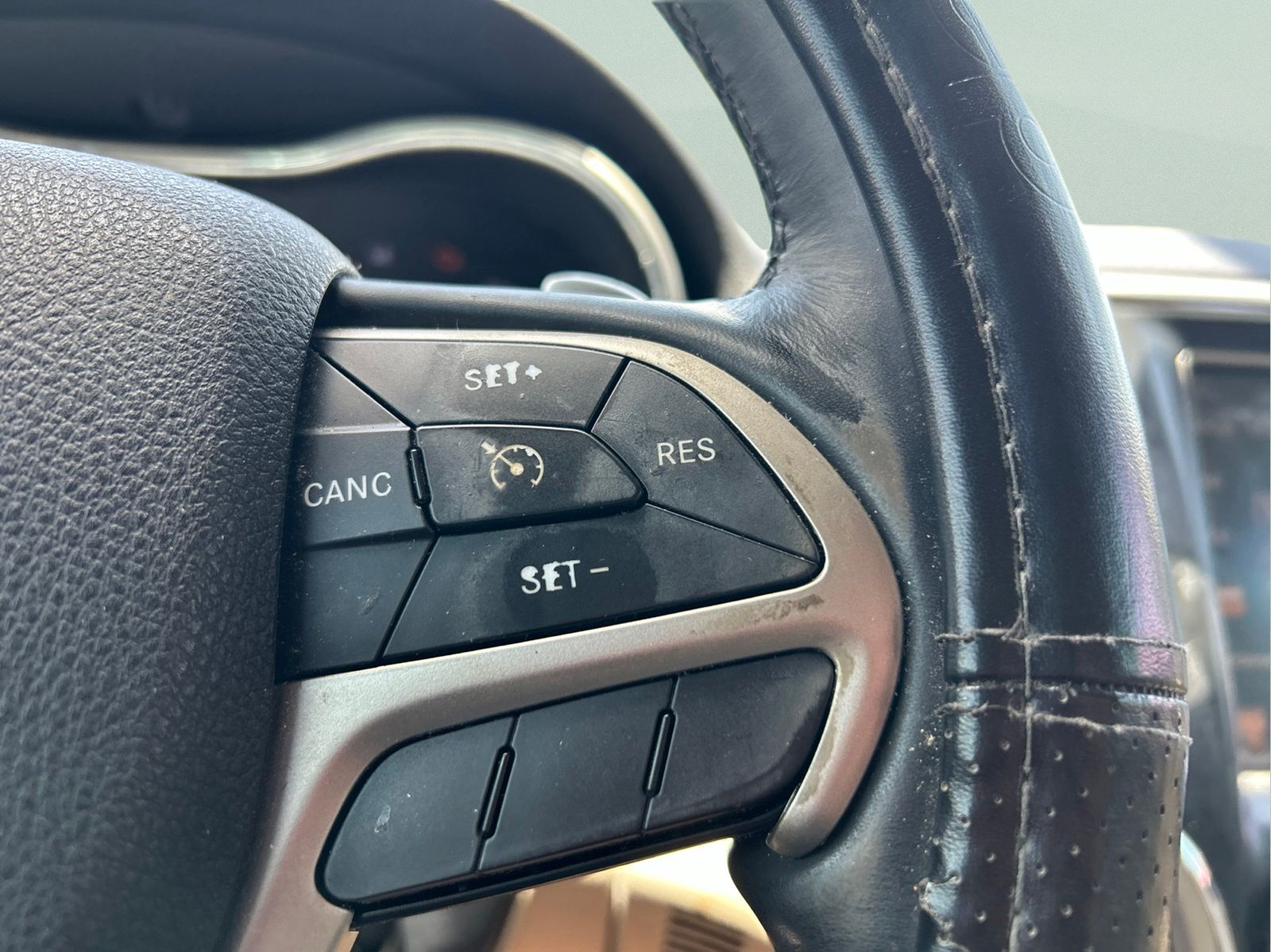 Used 2015 Black Jeep Limited image 15