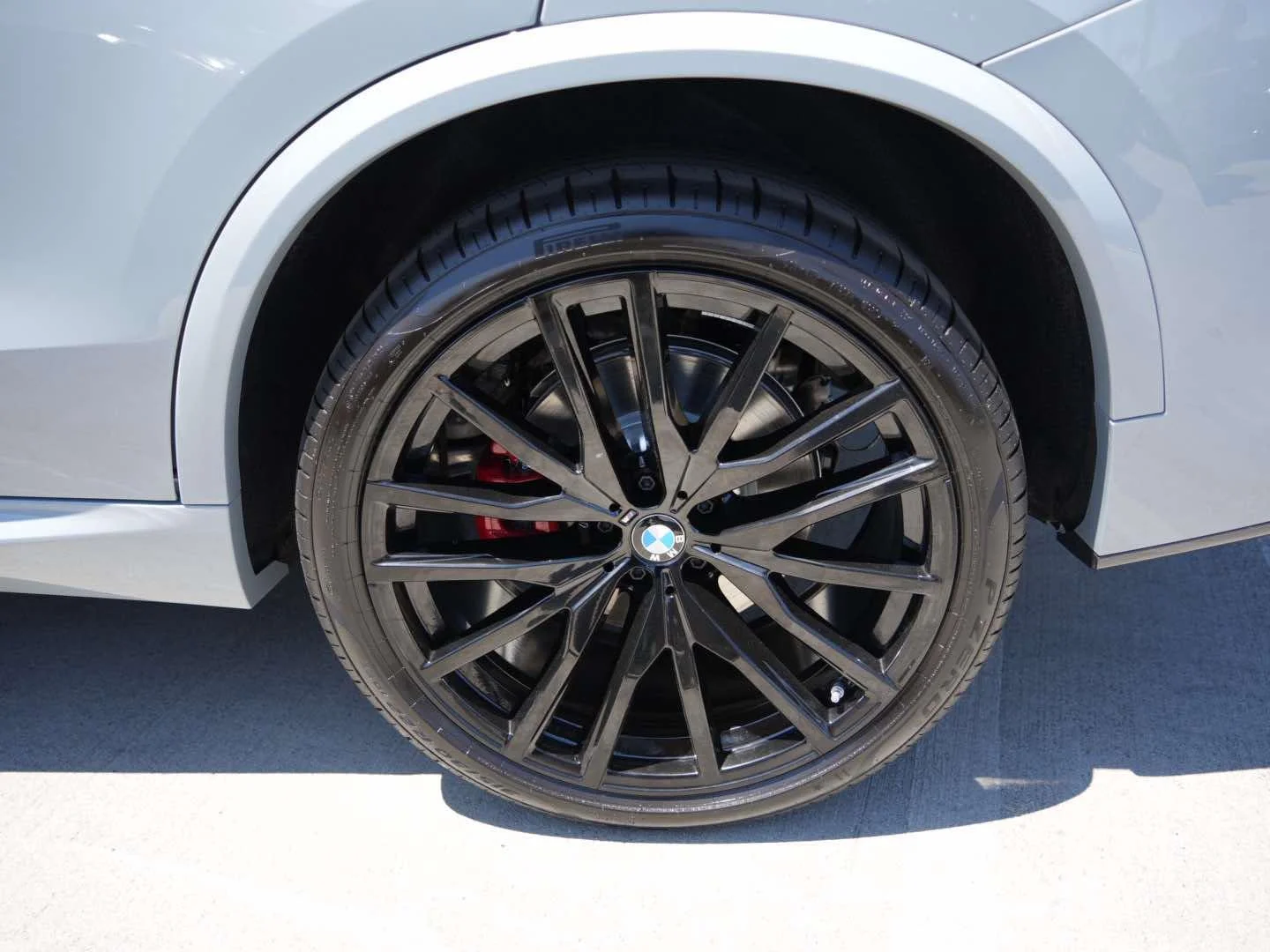 New 2026 Brooklyn Grey Metallic BMW xDrive40i image 6