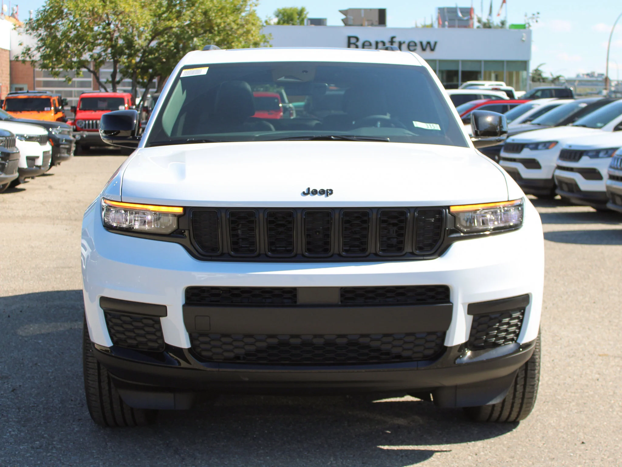 New 2025 White Jeep Altitude* 4x4, Trailer Tow Pkg, Sunroof, Heated Leather image 7