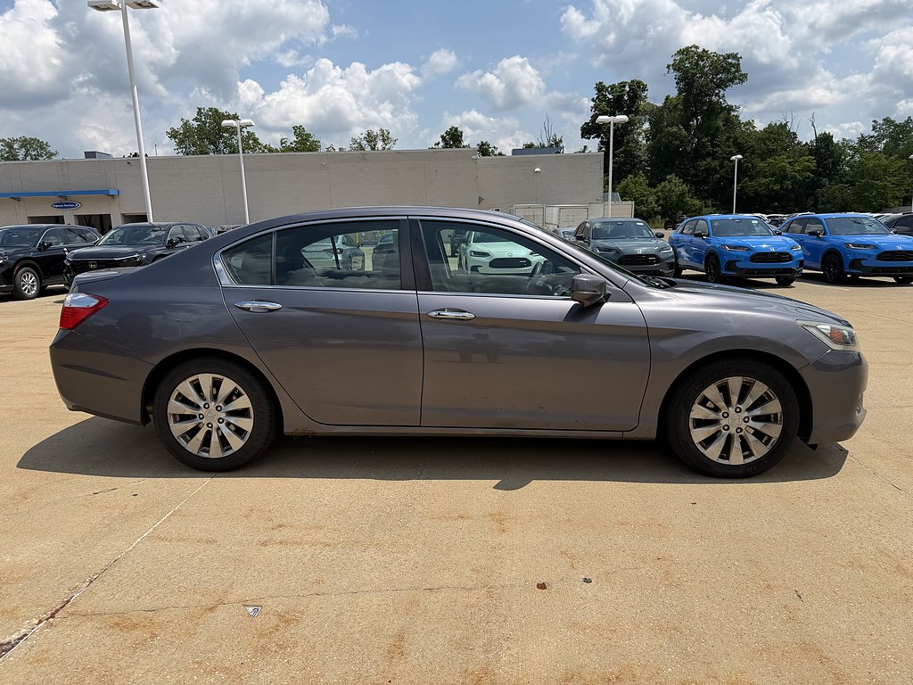 Used 2015 Modern Steel Metallic Honda EX image 3