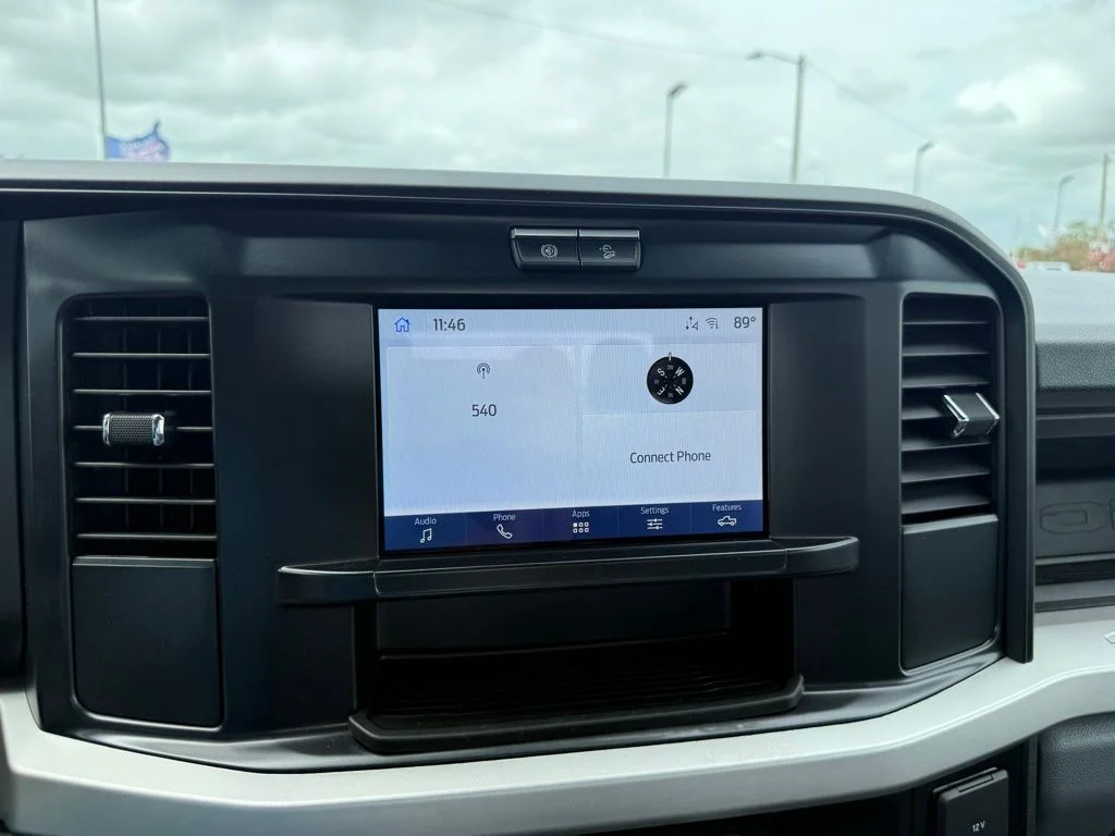 Used 2025 White Ford XL image 19
