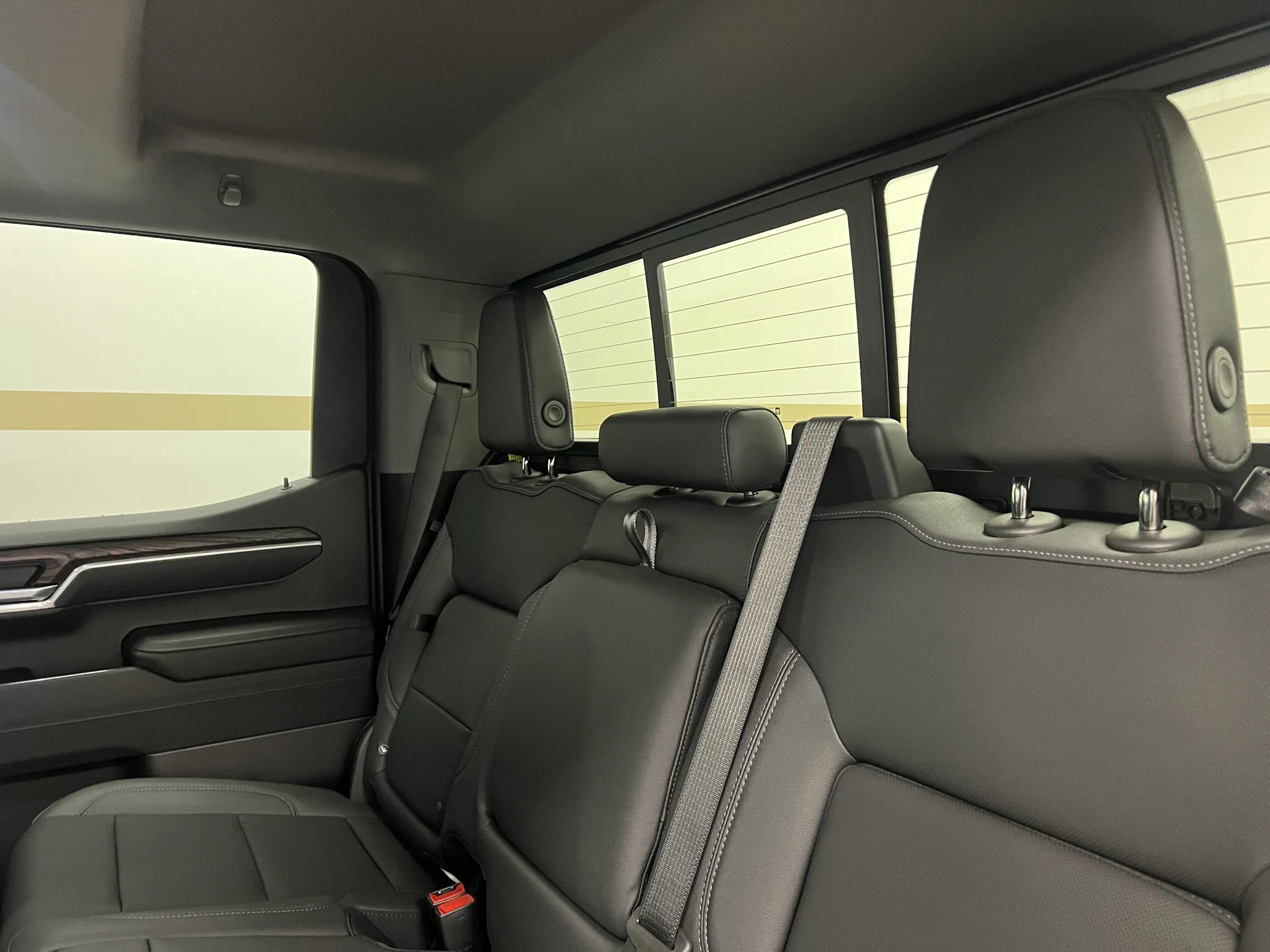 2026 GMC Sierra 1500 SLT - Photo 13